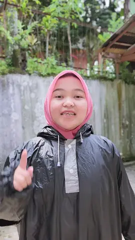 kebiasaan ni beli jas hujan plastic yg jadi pemborosan, mwnding ganti ke jas hujan ini.. #jashujan #jashujanmurah #jashujanbeli1gratis1 #ibex #fyp 