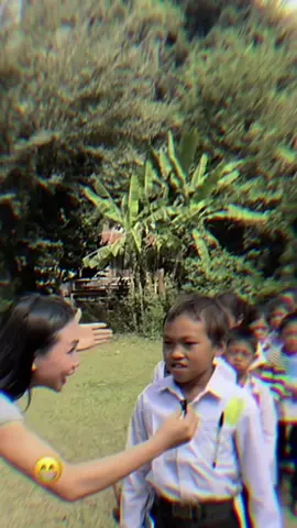 #CapCut ເຈ້ນ້ອມຈຸກຳປົງມາກກໆ#ຂໍອະນຸຍາດເຈົ້າຂອງຄິບ ຕາມກະແສ😅(ເພື່ອຄວາມບັນເທີງ👌)