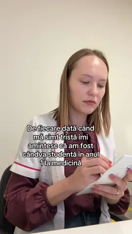 Anul 1 mi s-a părut cel mai rău😅începuse bine până la prima sesiune, unde nu știai la ce să te aștepți, totul extrem de nou…și sigur sunt aici și boboci la medicină care intră curând în prima sesiune. You’ve got this! #dermatolog #medic