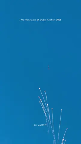 #pakistanairforce #dubaiairshow2025 #j10 #pakistanzindabad🇵🇰🇵🇰🇵🇰🇵🇰 #skywarrior12 