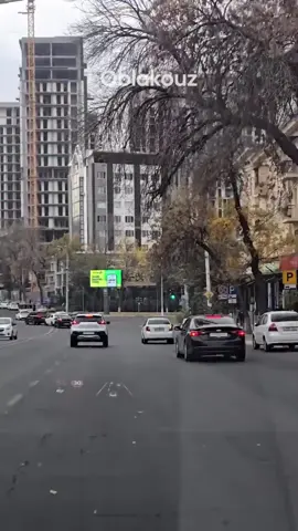 Срочно: в Ташкенте готовят автокарантин — бензиновым машинам могут запретить ездить по городу. В столице хотят запустить систему чётное-нечётное как в Китае, когда машины будут ездить по очереди в зависимости от номера. То есть в один день будут ездить машины только с чётными номерами, в другой — с нечётными. Также обсуждают полный запрет движения грузовиков по городу и дополнительные ограничения во время сильного загрязнения. И главное, ограничения не коснутся электромобилей. Предупредите всех близких.