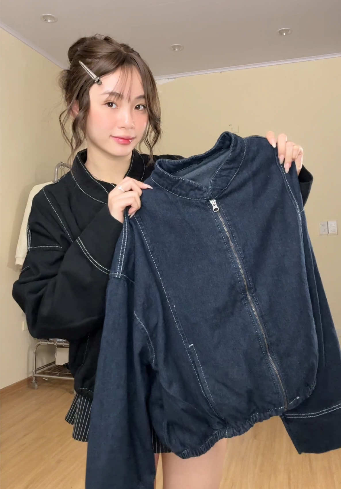 Áo này restock rùiiii #bumber #aojeannu #jacketjeans #aokhoacnu #aokhoacjean 