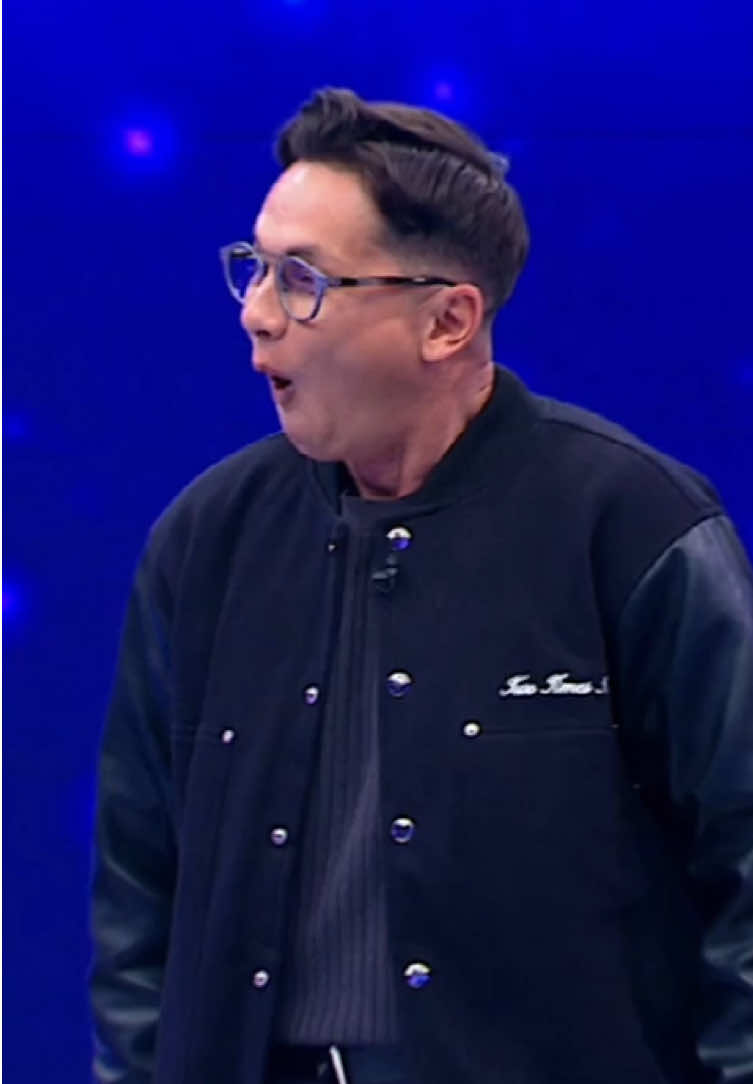 Wajar sih, kalau cewe cantik  posting pacar jelek.. mending post diri sendiri gak sih?! 🤪  #Family100 #NewFamily100 #Pacar #GoodLooking #Cakep