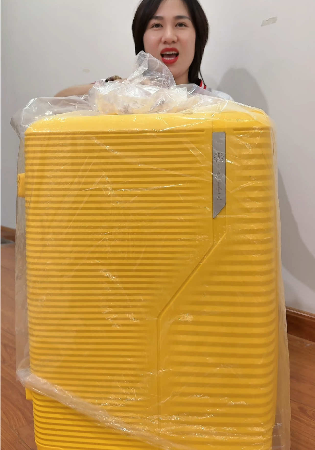 Vali du lịch Mia #vali #valimia #validulich #nganuytin #xuhuong 