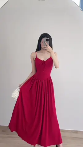 Đầm đẹp . Màu đỏ thật ngoài đẹp hơn. #loly #damxinh #thoitrang 