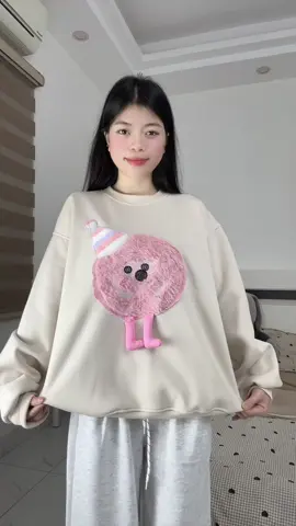 Áo swt thêu hình nổi cinh#aoswt#maithaoanhstore #thoitrangnu #aonibong #xuhuongtiktok 