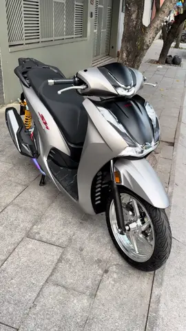 SH350i Bạc( Máy Thái ) 2022  Bstp, Ủy quyền,Rút gốc , xe cực đẹp Ohlins 243 HPA ( Full Box Bảo Hành )Msd,Cảng ,Cùm Domido , Mâm Cnc …. , ☎️ 0️⃣7️⃣7️⃣6️⃣6️⃣2️⃣2️⃣2️⃣3️⃣3️⃣ Mai Nghĩa Minh