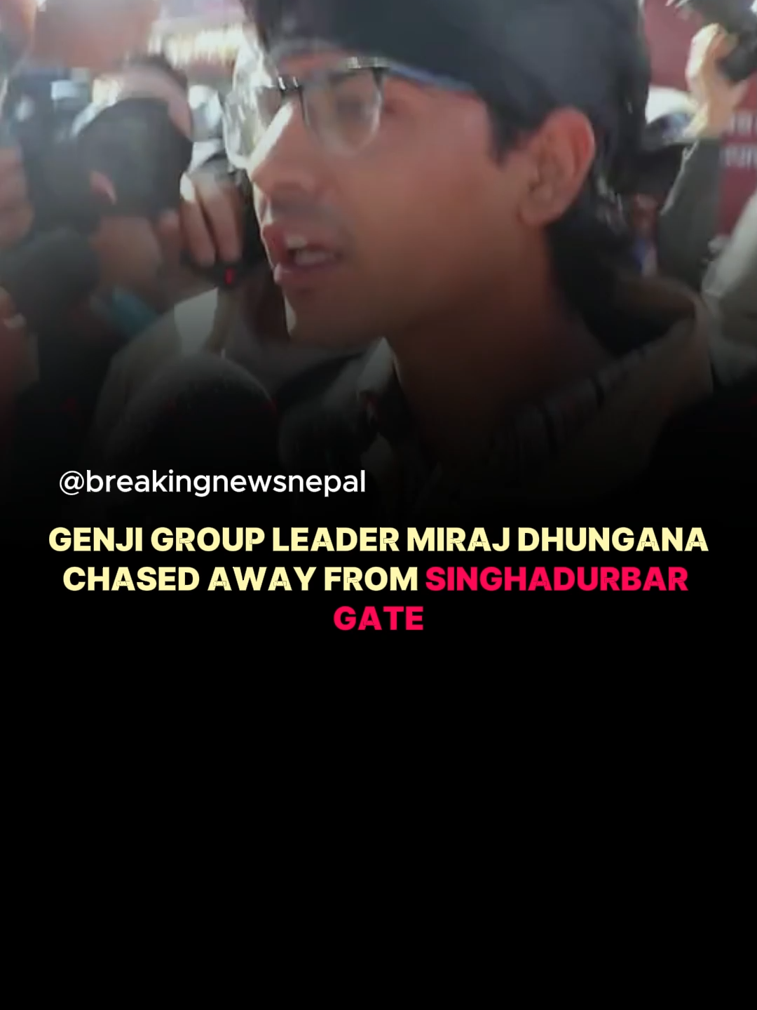 Genji group leader Miraj Dhungana chased away from Singhadurbar gate #breakingnewsnepal #mirajdhugana #genzprotest #singhadurbar #genzprotestnepal