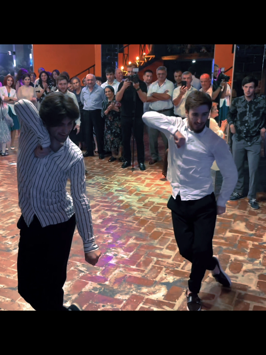 Kavkaz aura ⛰️🦅 Последнее видео с этой свадьбой, больше идей нет #кавказ #дагестан #сагърайлезгияр #свадьба 