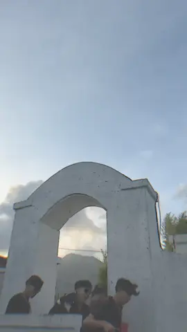 mereka kena angin bali cakep bgtt busett😫😫 #garudawisnusatriamuda #kusumawaraofficial #y2kcrew #gwsmlovers👹 #foryoupage @GWSM Original Store @Y2K CREW REAL 💯 @KUSUMAWARA OFFICIAL REAL💯 