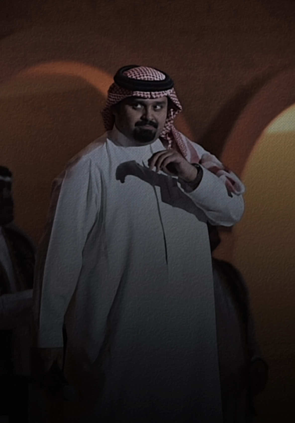 - ‏كنت مجروحي وصرت الدوا والدا ):💔.. #بندر_بن_عوير #اكسبلور #شيلات #انعست_عين_الغلا_والهوى_هدا #fyp @بندر بن عوير | Bandar oweer 