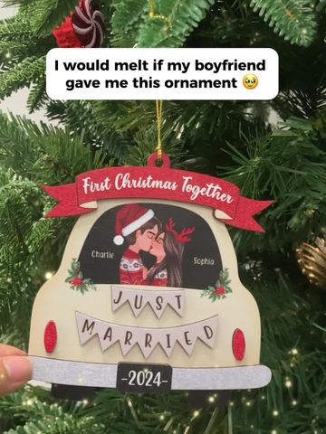 The Perfect Personalized Gifts to Make Their Christmas Extra Special!<3