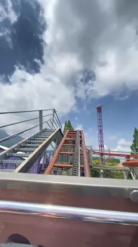 menggok e r iso santaii😭 #jatimpark1 #rollercoaster #foryoupage 