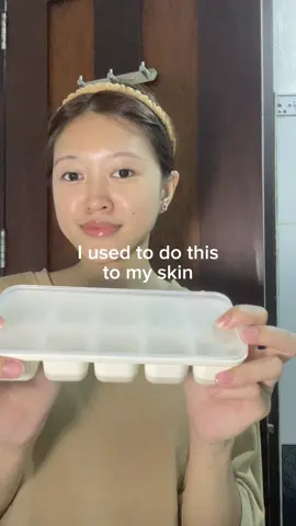 Blueberry Moist 🫐 from @Glad2Glow.ph keeps the skin soft and hydrated throughout the day. And as someone who has sensitive skin, it helps treat and repair broken skin barrier!  #BlueberryMoist #Skinbarrier #g2gblueberrymoist #g2gph