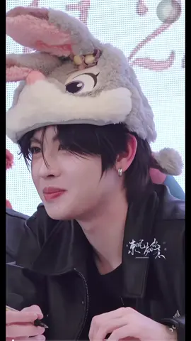 🤏😻 #Firstone  #TleFirstone  #TleFirstOneFSinShanghai