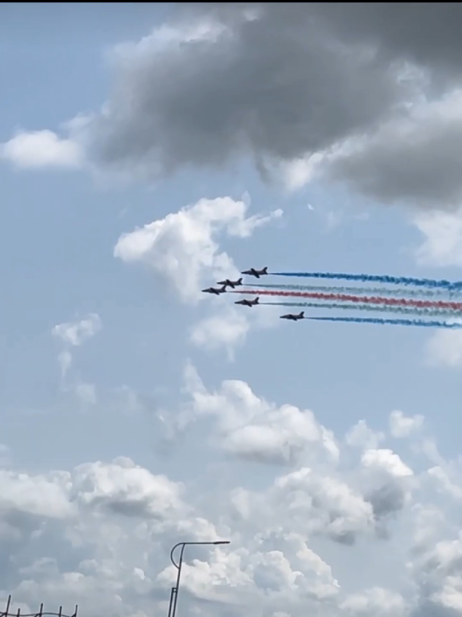 যশোর বিমানবন্দর সশস্ত্র বাহিনী উৎসব,, ☺️✈️ #যশোরের_পোলা_আমি_🇧🇩 #বিমানবন্দর #fypシ゚ #tiktok #foryou @TikTok Bangladesh 