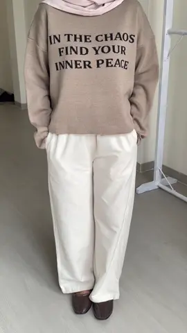 Paduan linen bone +knitwear khaky cantik banget😍 #knitwear #outfitideas #foryou #linenpants 