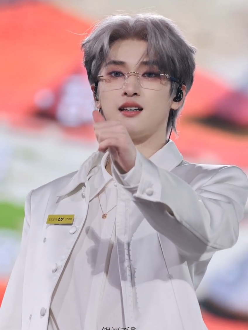 🐻✨ #严浩翔 #yanhaoxiang #tnt时代少年团 #tnt_thời_đại_thiếu_niên_đoàn 