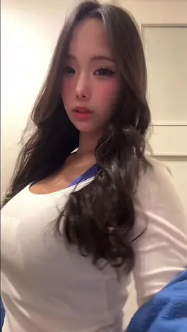 スペインカールが好きすぎてもっとスペインカール増えて欲しいです 良かったらインスタもフォローしてください！！ hn87xoxo  です🤙🏾🤙🏾 #ハーフ #名古屋 