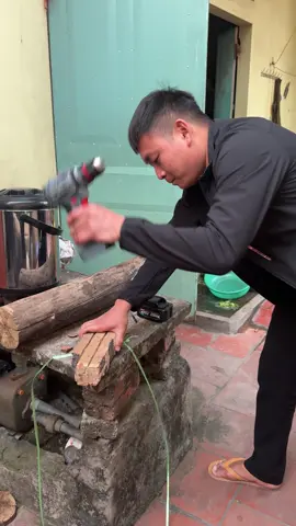 Test độ bền của máy và miếng ốp sau lưng máy #maykhoanpin #maykhoan #maykhoancamtay #maykhoanpingiare #maykhoangiadinh 