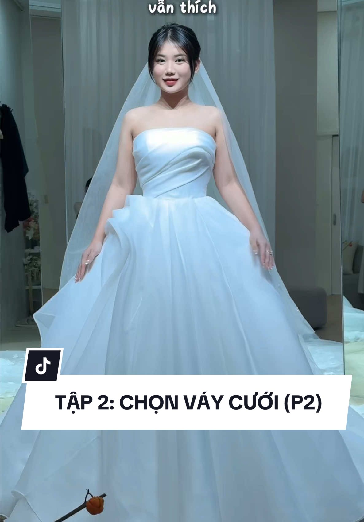 Lần này mình có sự chuẩn bị hơn nên thành ra chọn 5 cái mà hết 4 cái ưng 1 cái đang phân vân, nên là vẫn chưa biết chọn mẫu nào đâyy =))))))))))) 