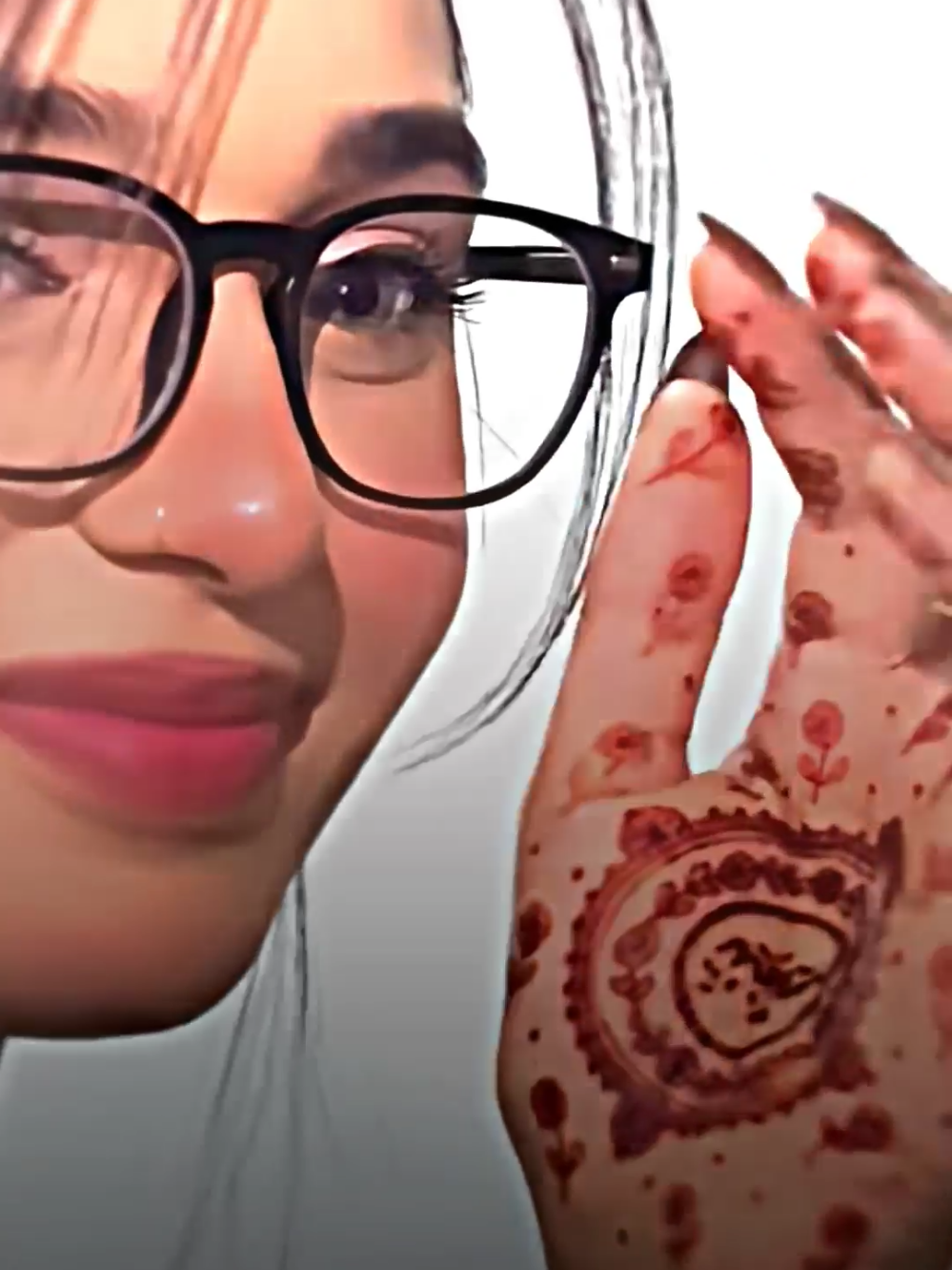 hatheli pe likhne se naam taqdeer ban jati ha 😌🫀💯🔥#emankhan #explore #trending #fyp 