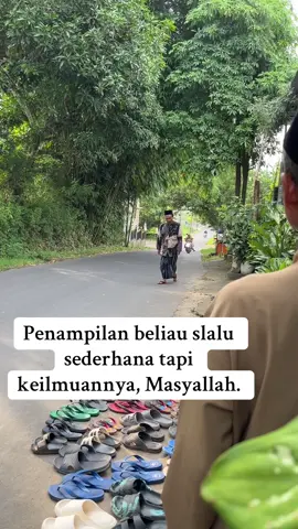 KH. Mahrus Ali, salah satu pengajar di Pondok Darul Ittihad #santri #santripondok #darulittihad #fyppppppppppppppppppppppp #fypdongggggggg 