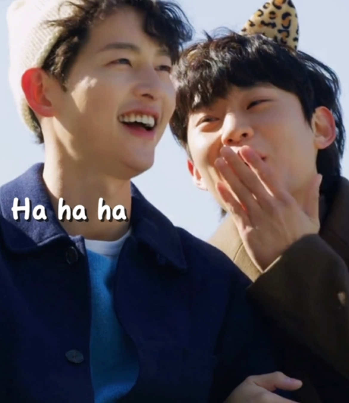 Cười ná thở cái đoạn này 🤣 mafia không từ bất cứ thủ đoạn nào kể cả cua trai #vincenzo #kdrama #phimhanquoc #songjoongki #foryou 