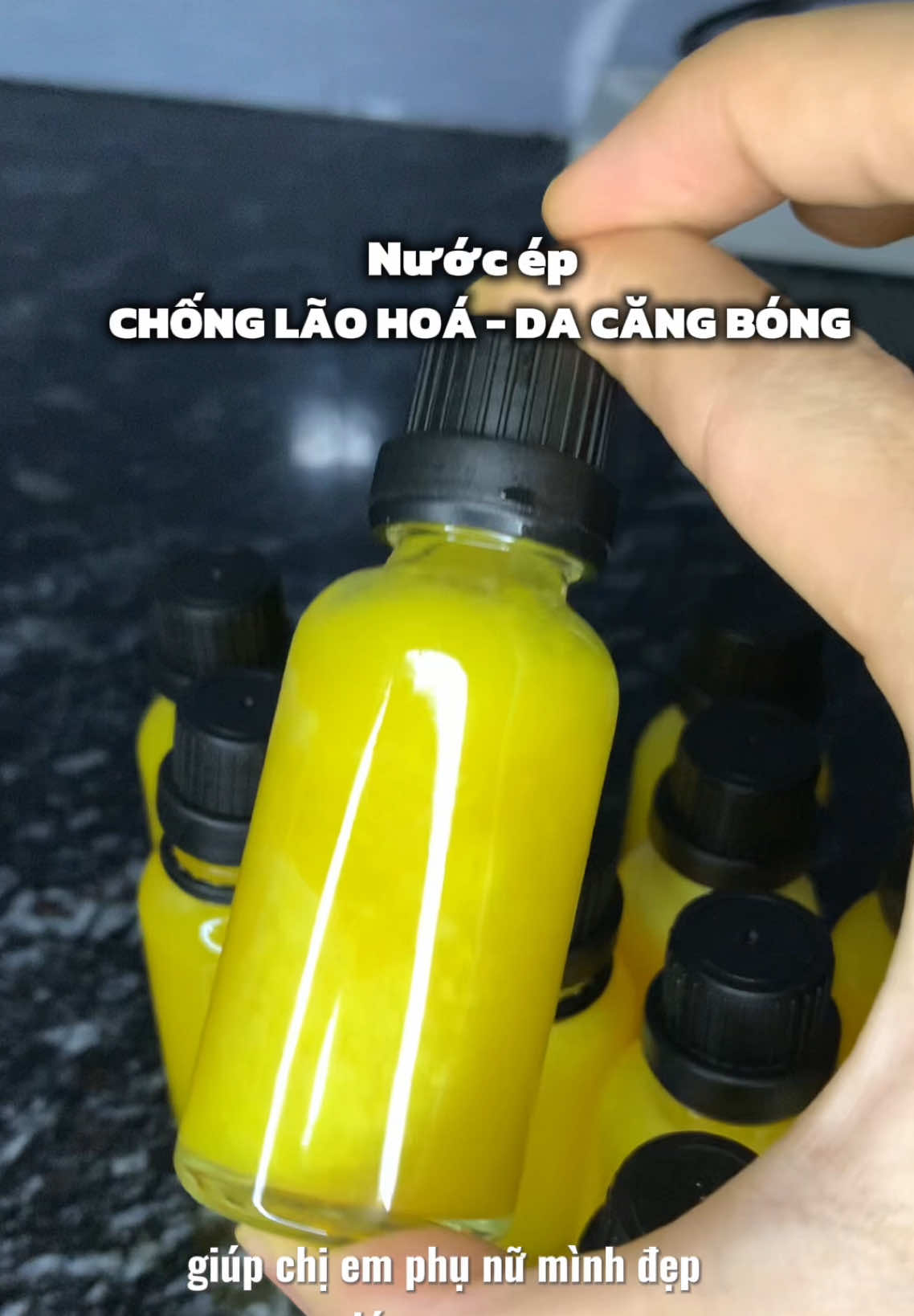 Mùa này da khô nên tranh thủ chịu khó uống nước ép hoa quả hỗ trợ cấp ẩm từ trong ra ngoài nha các mom … #m#masutomayephealthy