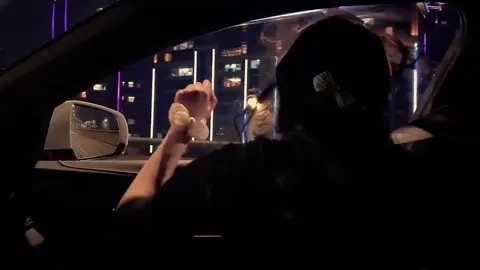 Sự mập mờ trong một mối quan hệ, khẳng định việc trong lòng họ bạn chưa phải là điểm kết, mà chỉ là trạm dừng chân, thế nên đừng bao giờ tin tưởng. Một là tất cả, hoặc không là gì cả. Mối quan hệ mập mờ nó sâu như đại dương vậy, nhưng chúng ta thường không giỏi bơi lặn. Thế nên tốt nhất, cái gì không giỏi thì mình không chơi.#stt_buồn_tâm_trạng #VếtThươngLòng #NgườiTừngThương #Buông 