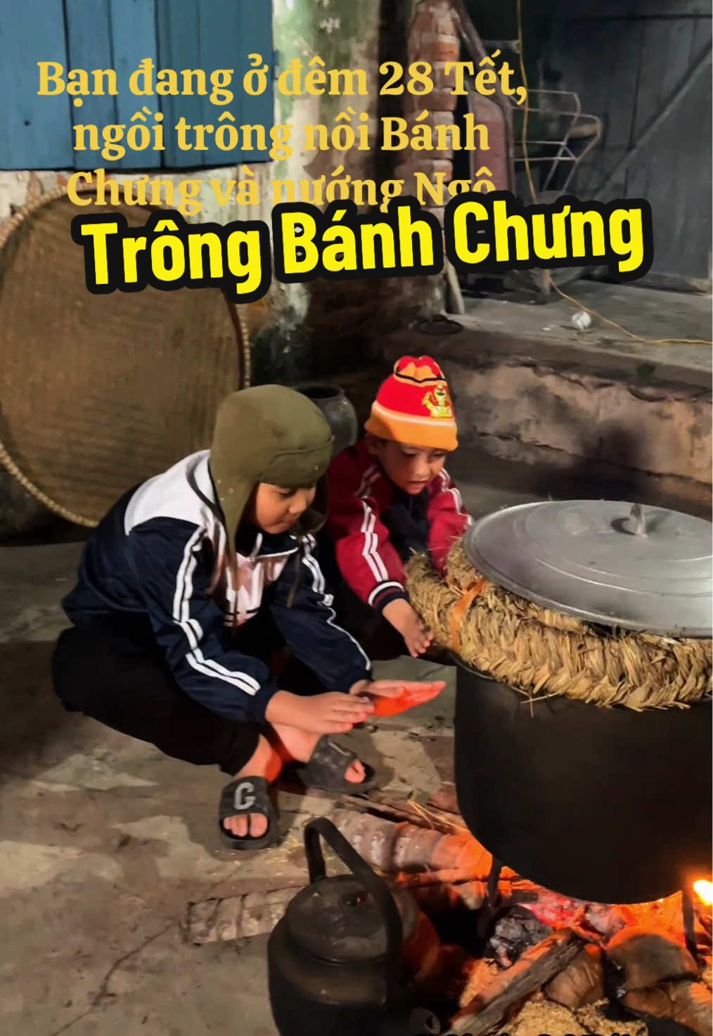 Đêm 28 Tết rồi, bên nồi Bánh Chưng trút bỏ hết muộn phiền khó khăn của năm cũ ☺️ #chieu30tet  #tuoitho 