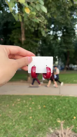 Mê cái vẻ retro cổ điển của e nó quá đi 😘#hoatai #bôngtai #accessories #lamdep #trangsuc 