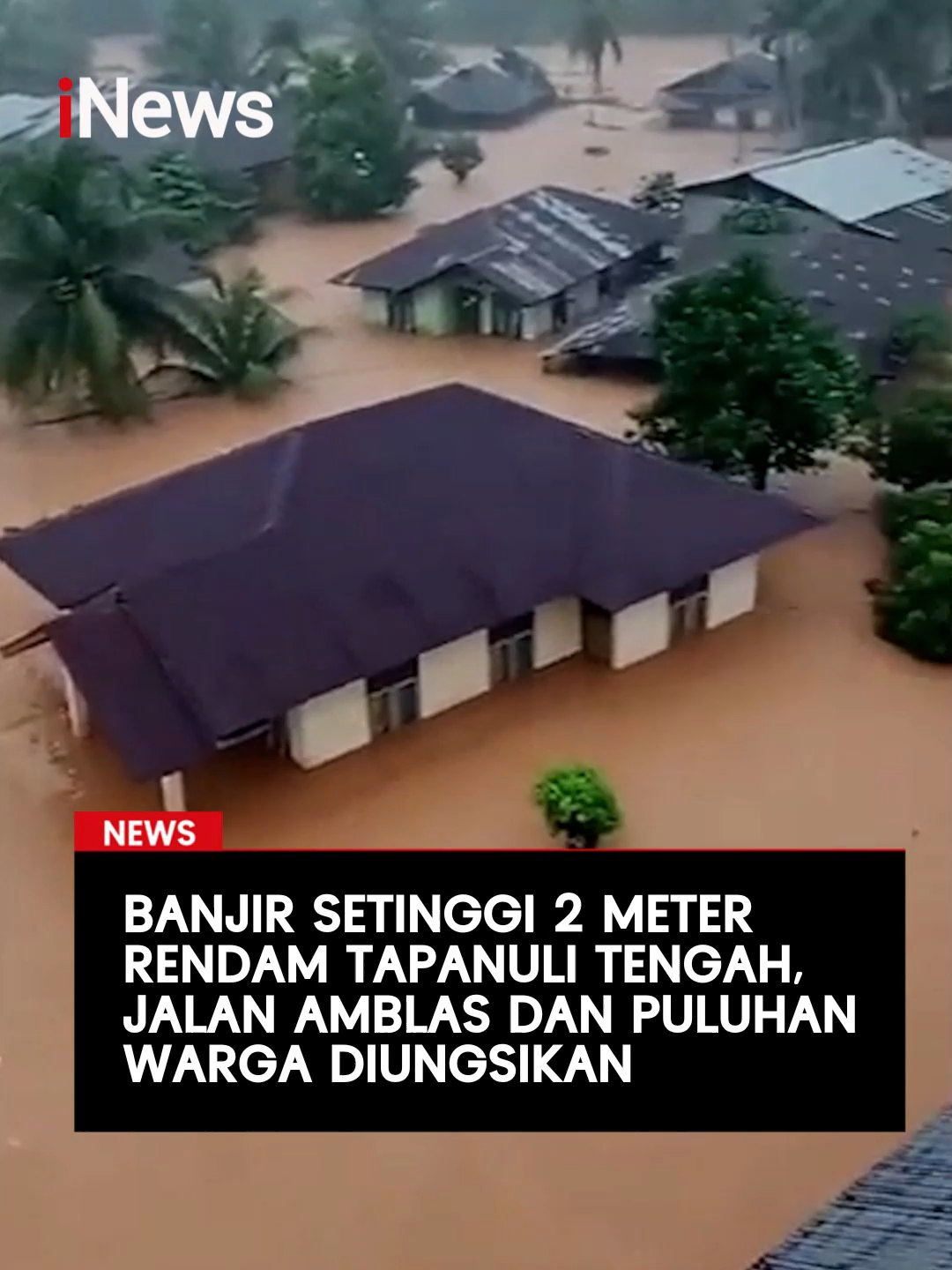 Banjir dan longsor melanda Kota Sibolga dan Kabupaten Tapanuli Tengah (Tapteng), Sumatera Utara (Sumut), Selasa (25/11/2025).  Air bercampur lumpur dan material kayu merendam puluhan rumah warga hingga atap. Arus lalu lintas lumpuh total, listrik padam, dan hujan deras masih berlangsung. Badan Penanggulangan Bencana Daerah (BPBD) Sumatera Utara mencatat banjir bandang dan longsor terjadi di tujuh kabupaten/kota. Tujuh kabupaten/kota yang terdampak adalah Kota Sibolga, Gunung Sitoli, Tapanuli Tengah, Tapanuli Selatan, Nias Selatan, Mandailing Natal, dan Padang Lawas. BPBD Sumut terus memantau situasi dan mengevakuasi warga di daerah terdampak untuk memastikan keselamatan masyarakat. #Banjir #CuacaEkstrem #TapanuliTengah #Sumut #SumateraUtara
