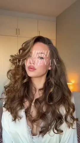 High Maintenance Hair Wash Day Routine 🌙🍨☁️🤎 I do this once a week and as ya’ll know I wear my hair slicked back 3/7 days a week so my scalp needs the extra love. So this is how I go from frizzy mess to bouncy at home blow out curls. @Gisou @Olaplex @kiwabi_official #hairwashday #hairwashroutine #hairroutine #frizzyhair #bouncyblowout 