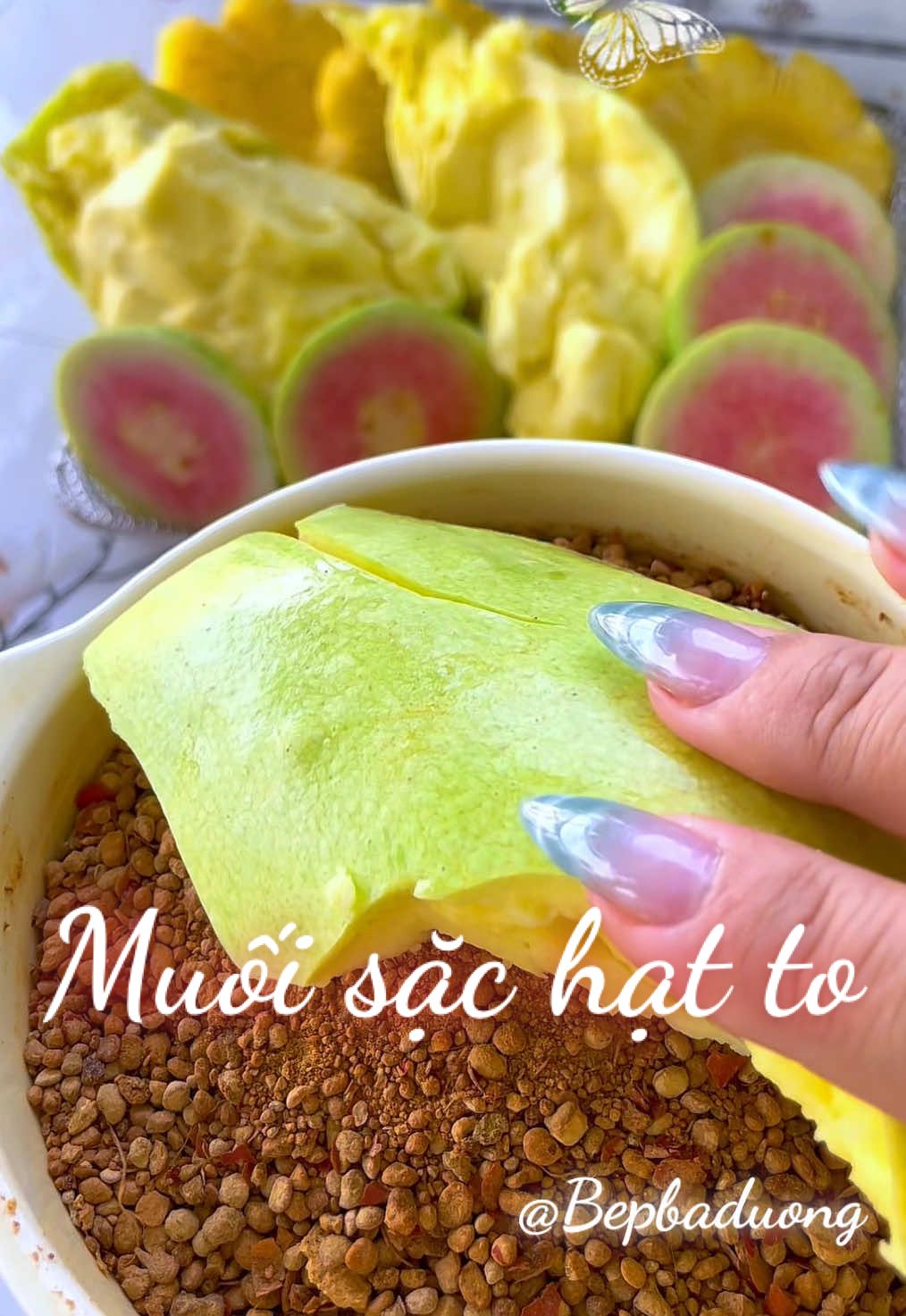 Muối sặc hạt to ăn chay được nhé mọi người. Muối chấm trái cây ngon xỉu #bepbaduong #monngonmoingay #ancungtiktok #muoisac #muoicham 