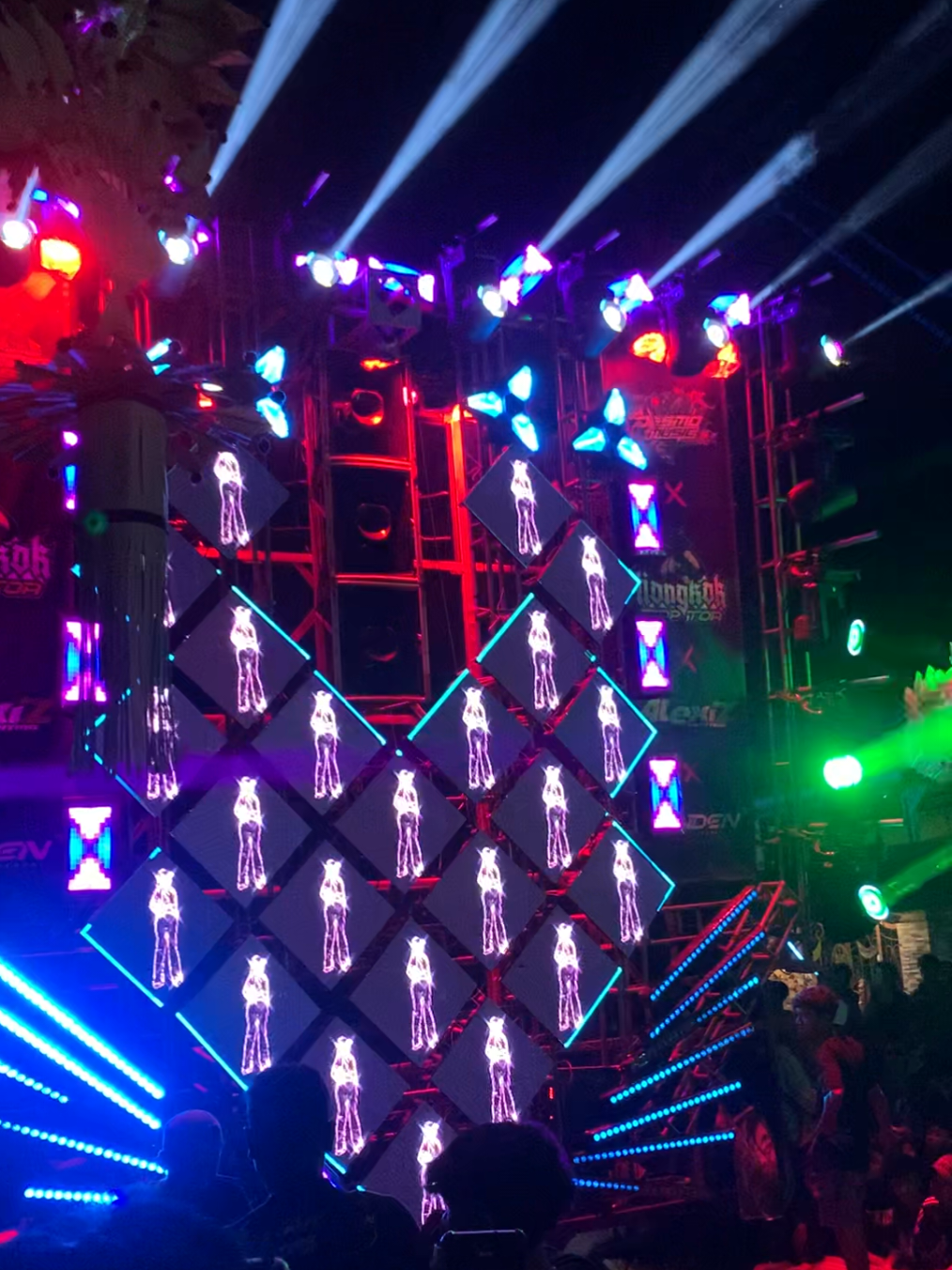 (lupa gak up) 😁🙏.. DESMO Music - Dj Lamunan.. 🔥😎 ALL IN GAMPINGAN.. 👉🎧  #desmomusic  #tiongkokgenk  #allingampingan  #karnavalsoundsystem  #masukfyp 