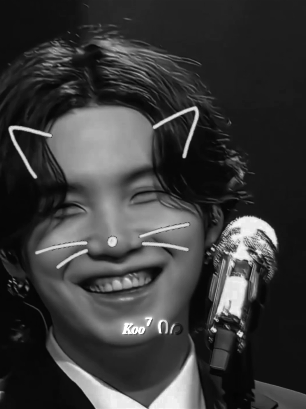 miau miau 😽 next who?  . . . . . #suga #yoongi #yoongiedits #bts #btsarmy 