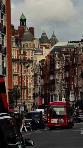 London 🇬🇧                                                     #london #hydepark #british          #لندن #بريطانيا