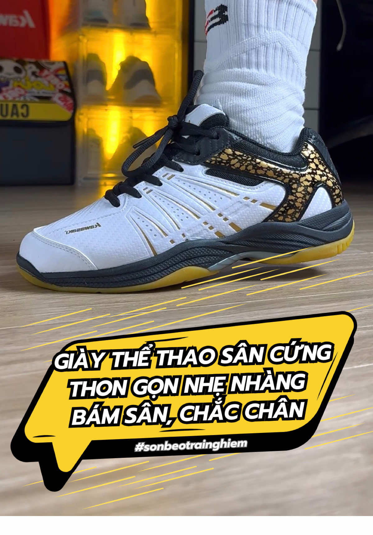 Chơi cầu lông, tenis, pickleball,… đi đôi này là quá hợp lý. Thon gọn nhẹ nhàng mà thừa ổn định và chắc chân. #sonbeotrainghiem #giaycaulong #giaypickleball #giaytennis #giaythethao 