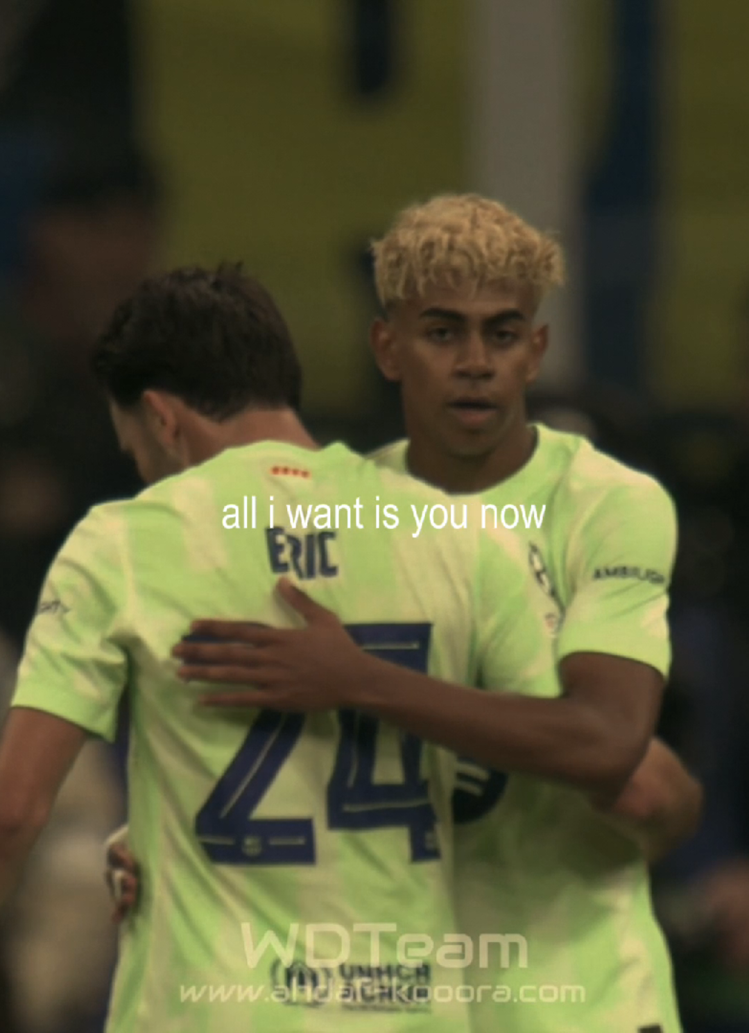 Please, don't desert me... . #tipografia #yamal #lyrics 