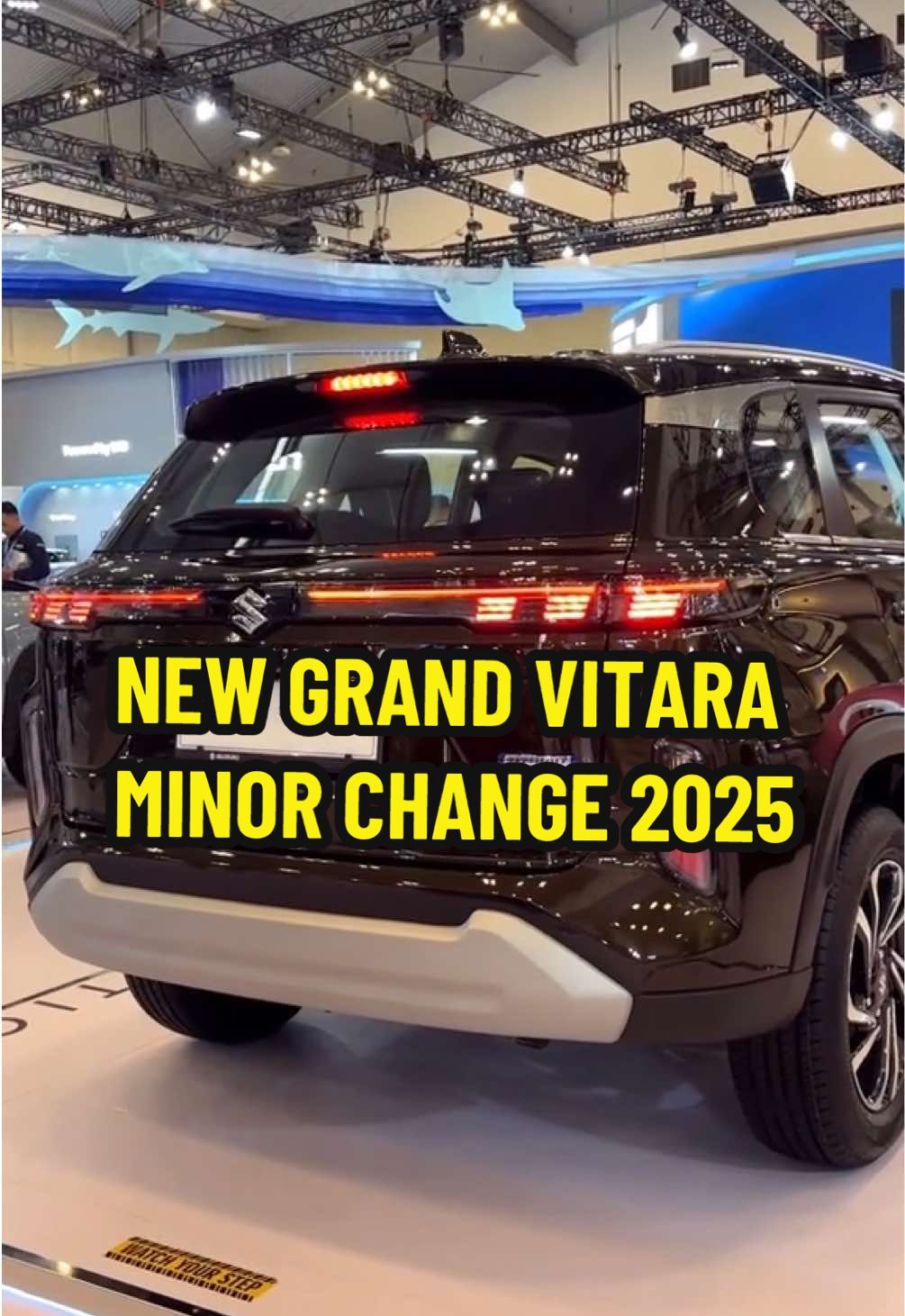 KATA SIAPA BOOTH SUZUKI GAK ADA YANG TEBARU ?? Buat yang belum tahu, pada GJAW 2025 ini, Suzuki telah meluncurkan “ GRAND VITARA MINOR CHANGE 2025 “ Setidaknya ada 5 fitur baru + 1 warna baru Kira2 setelah minor change ini , Menurut kalian lebih worth Grand Vitara Terbaru ini atau Suzuki Fronx ?? #suzukinewgrnadvitara2025 #grandvktaraminorchange #suzukiindonesia #kacamataandipras