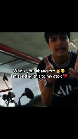 we all have Abang’s right?? Stream “Aku Lawak” on Spotify rn!! #fyp #tiktokmalaysia #tiktok #abang #malay 