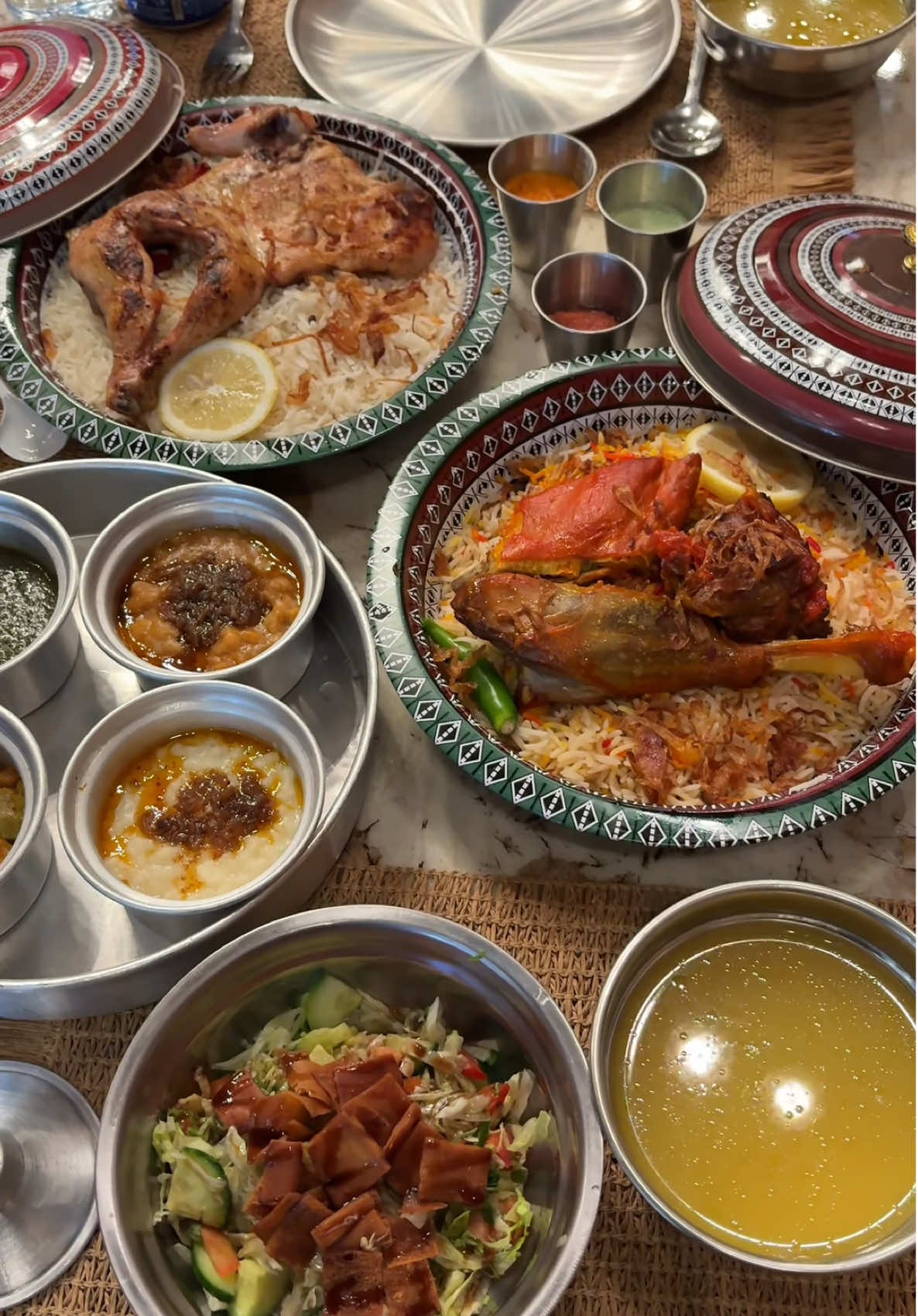 مطعم مغراف جود بحي الملقا الذ دجاج مظبي على الحجر عندهم ومندي لحم 👌🏼🤩🤩🤩@مغراف جود #مغراف_جود #مطاعم_الرياض #vypシ #ترند_الرياض #اكسبلورexplore 