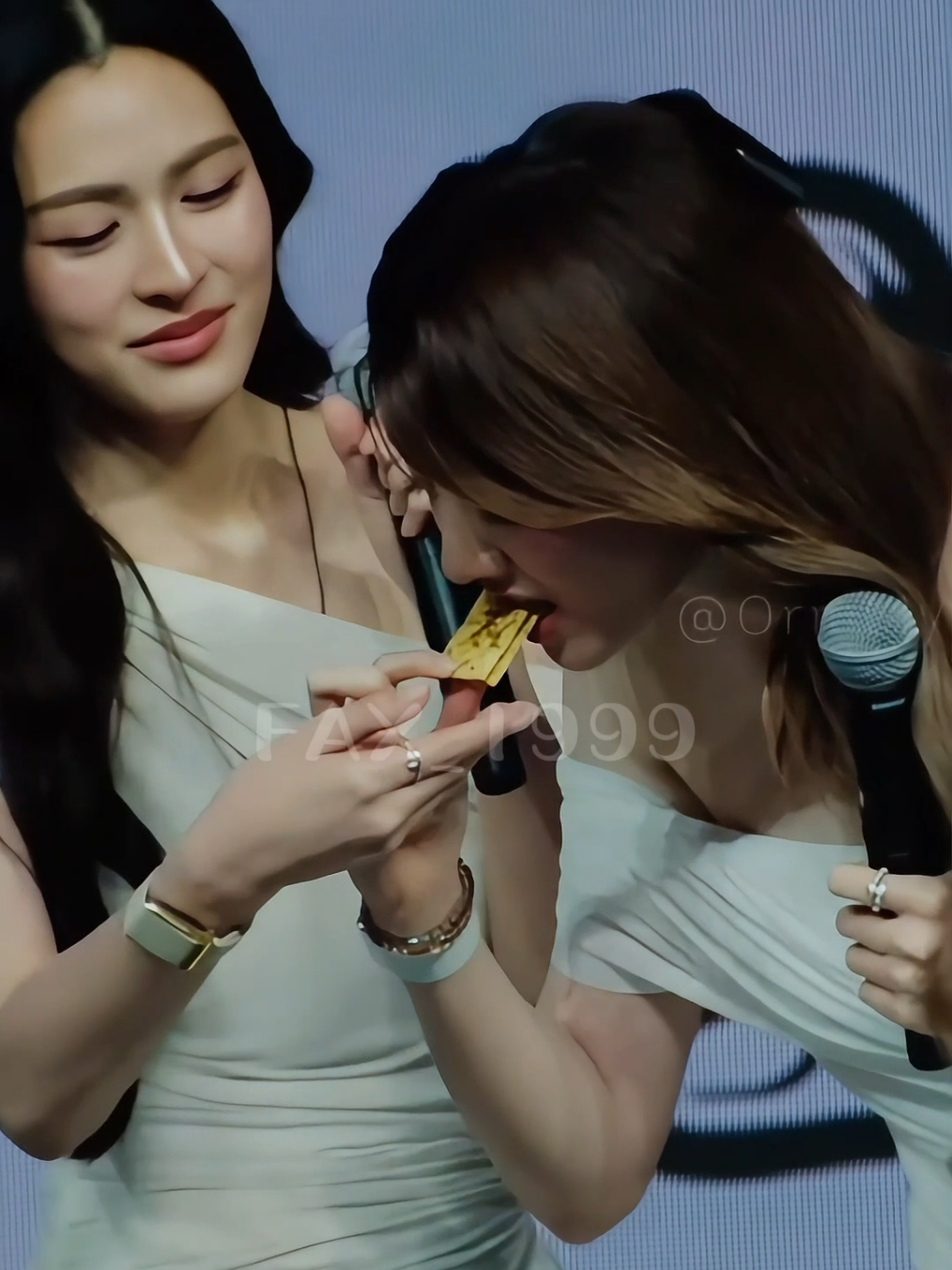 พี่หลิงคือคนที่เอ็นดูน้องออมที่สุดและดูแลน้องออมได้ดีที่สุดแล้วค่ะ🫢👀 #LingOrm3rdMeetMacauD1 #lingorm #หลิงออม #ormkornnaphat #linglingkwong 