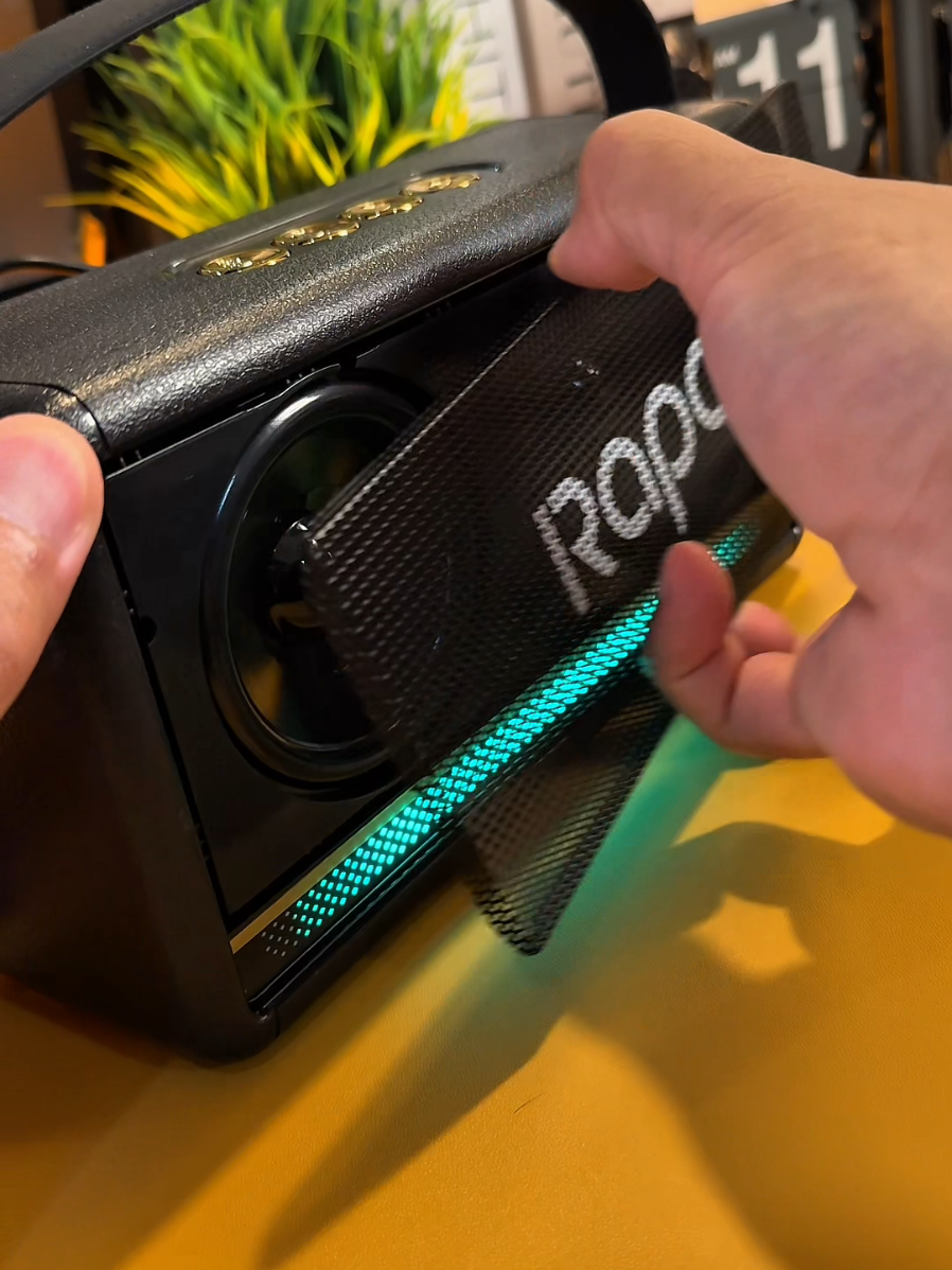 makabagong klasik.. #rapow #stereo #speaker #fmradio #retro 