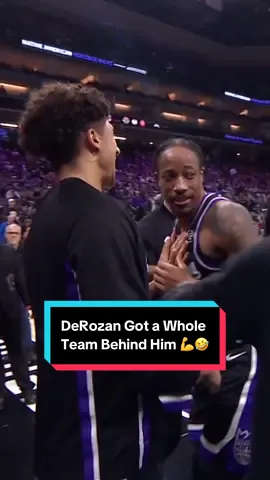The @Sacramento Kings are TIGHT 🤞 Cool team togetherness moment as the entire bench comes to pick up DeMar DeRozan 💯 #basketball #NBA #DeMarDeRozan #teamwork 