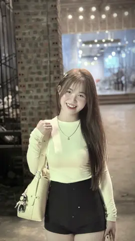 Yêu thì lói đi 😝 @Hoa Em 🫶  #xuhuong #thuyhoa #follower #trend #quynhluu 