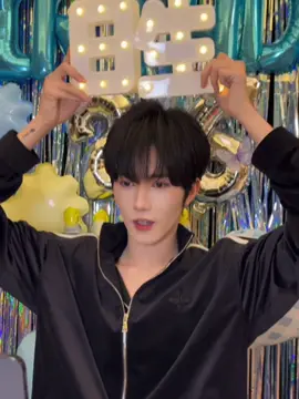 🥰🥰🫶🫶😍😍 #eliothuang #huangxing 