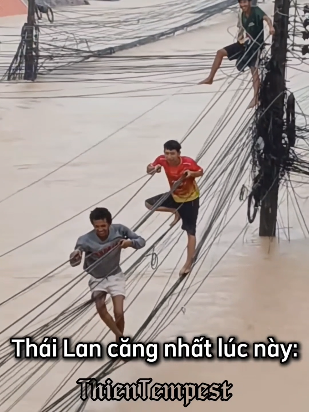 Tình hình Thái Lan và Việt Nam những ngày qua: #thailand #bão #koto #thientempest🌪️⚡ #flood 