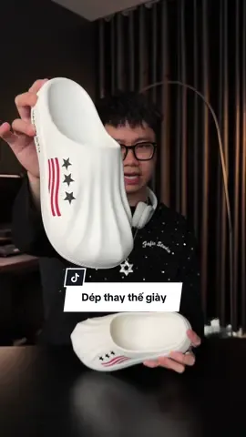 Lười lười xỏ phát đôi này ra đường là xong ae ạ #met65lendo 